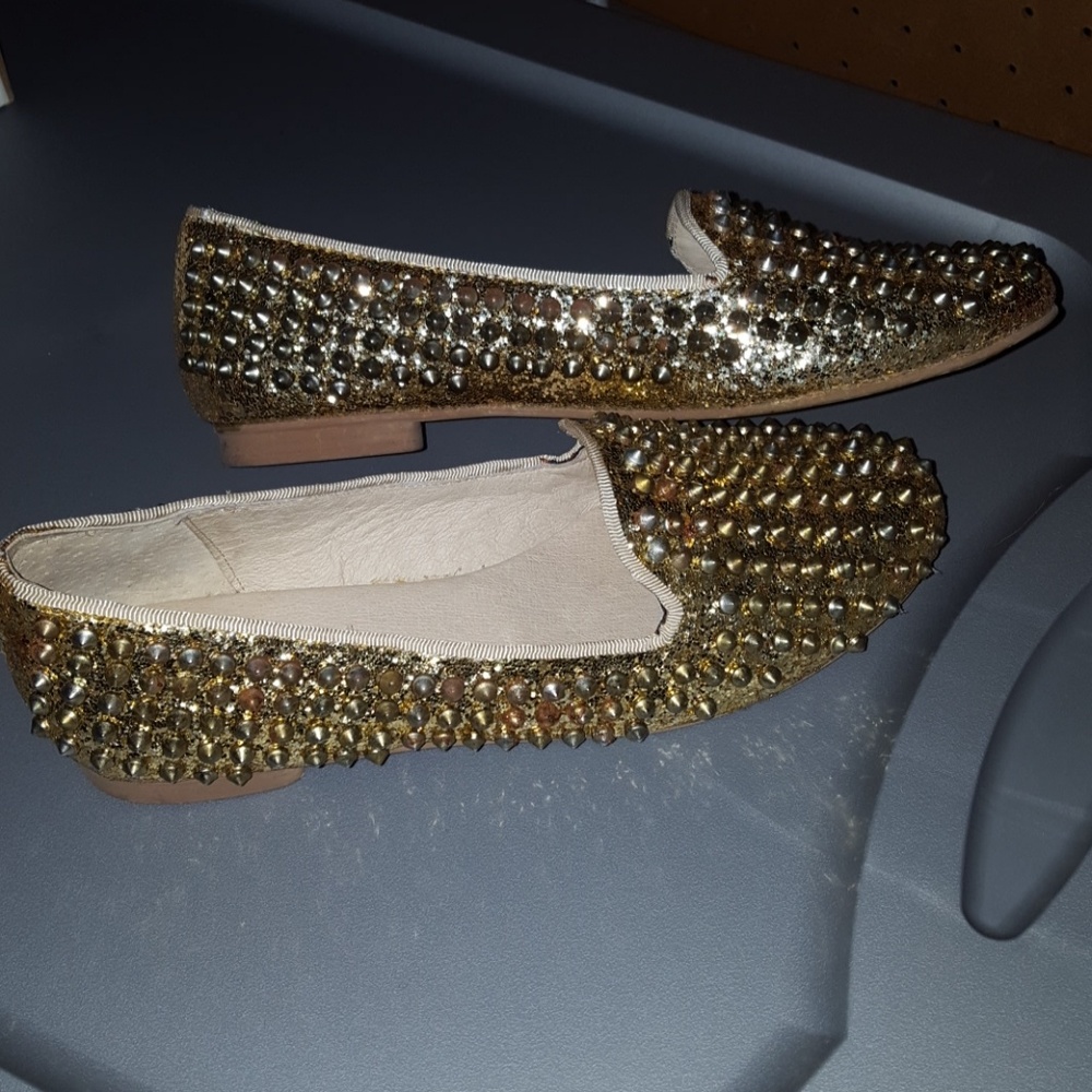 Gold studded loaders Steve madden